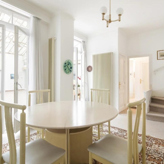  Annonces CRETEIL : Maison / Villa | PARIS (75014) | 245 m2 | 2 850 000 € 