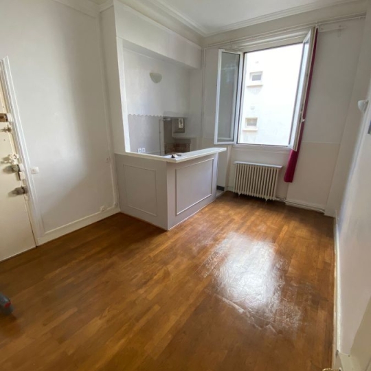  Annonces CRETEIL : Appartement | CHARENTON-LE-PONT (94220) | 30 m2 | 1 150 € 