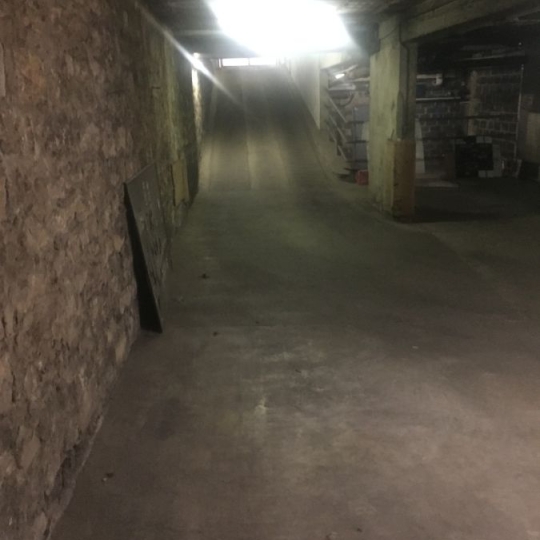  Annonces CRETEIL : Garage / Parking | PARIS (75015) | 0 m2 | 120 € 