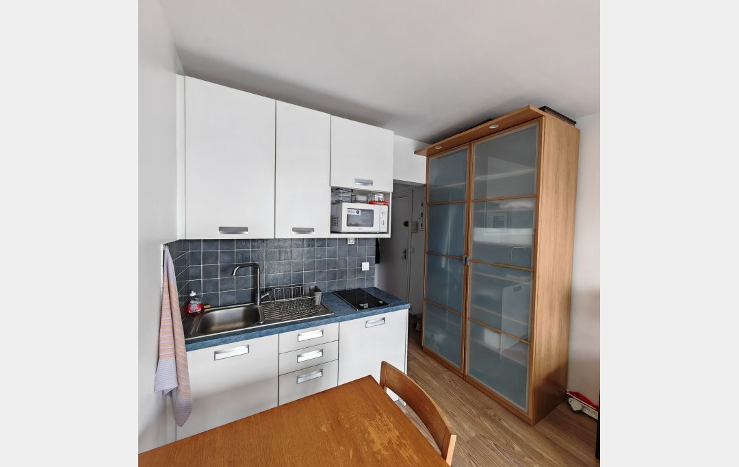 Annonces CRETEIL : Appartement | PARIS (75015) | 19 m2 | 260 000 € 