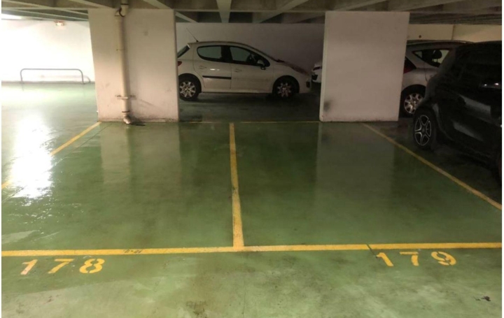  Annonces CRETEIL Garage / Parking | PARIS (75011) | 12 m2 | 28 000 € 