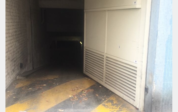  Annonces CRETEIL Garage / Parking | PARIS (75015) | 0 m2 | 120 € 